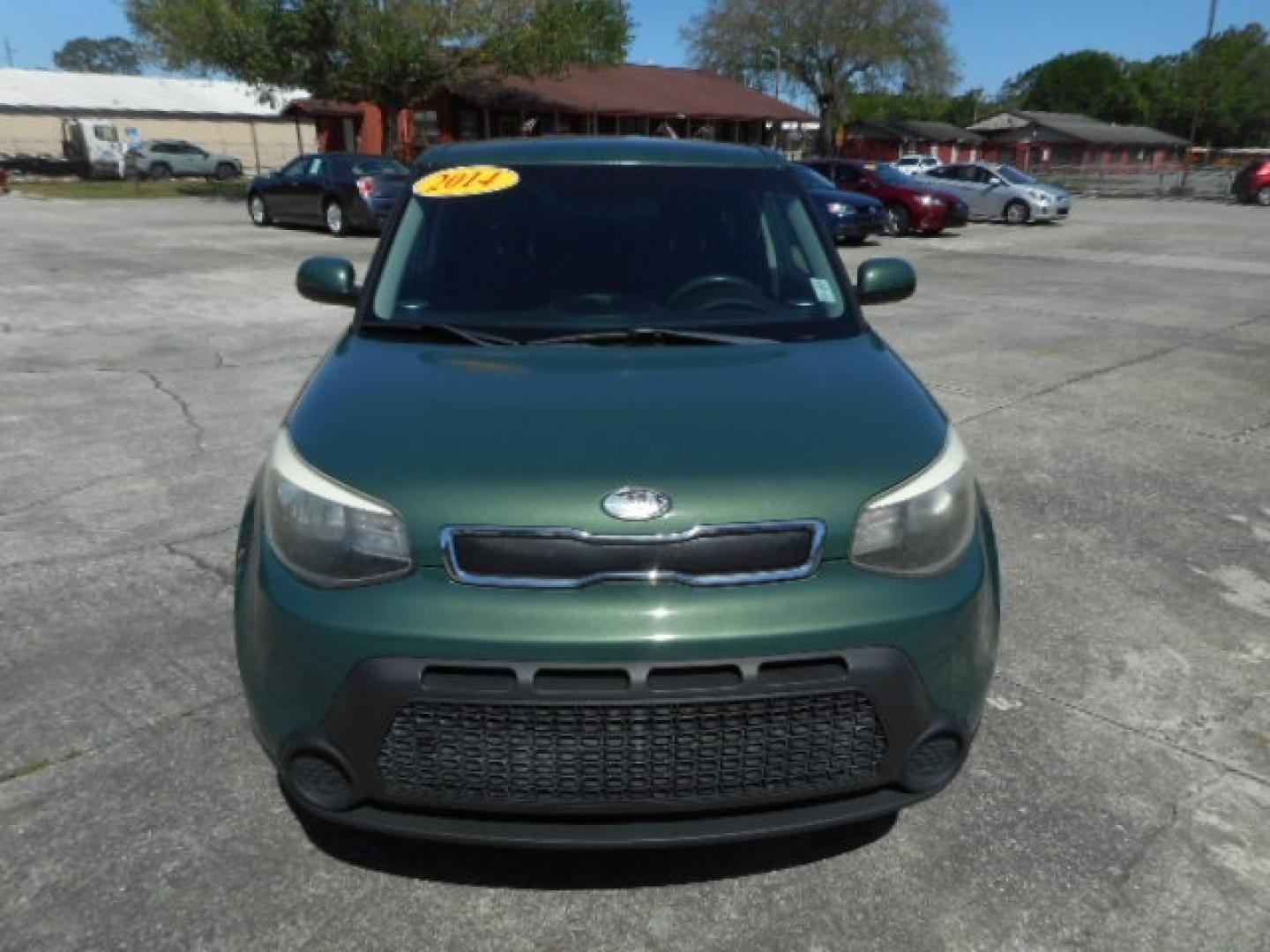 2014 GREEN KIA SOUL BASE (KNDJN2A2XE7) , located at 1200 Cassat Avenue, Jacksonville, FL, 32205, (904) 695-1885, 30.302404, -81.731033 - Photo#0